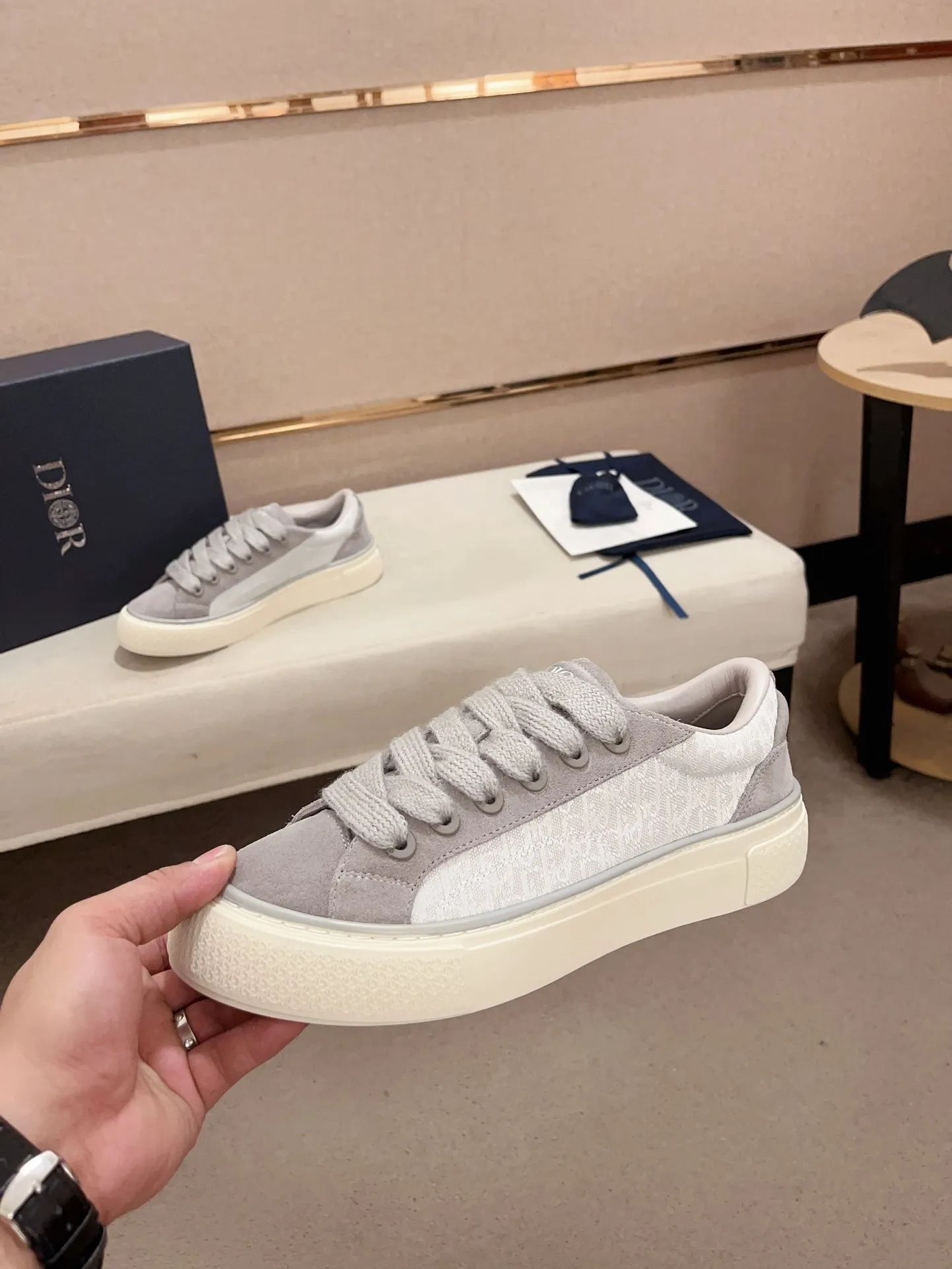 Men's shoes 💰: 640💰[Dior·Dior] Top 🔍Couple model💏🔍New casual sports style couple shoes, new four-season design, perfect workmanship, lace-up lazy style to create wardrobe quality, upper: imported first-layer cowhide, sheepskin lining is soft and comfortable, ultra-light TPU wear-resistant outsole, simple, versatile fashion men's shoes, excellent color code number 35--44
